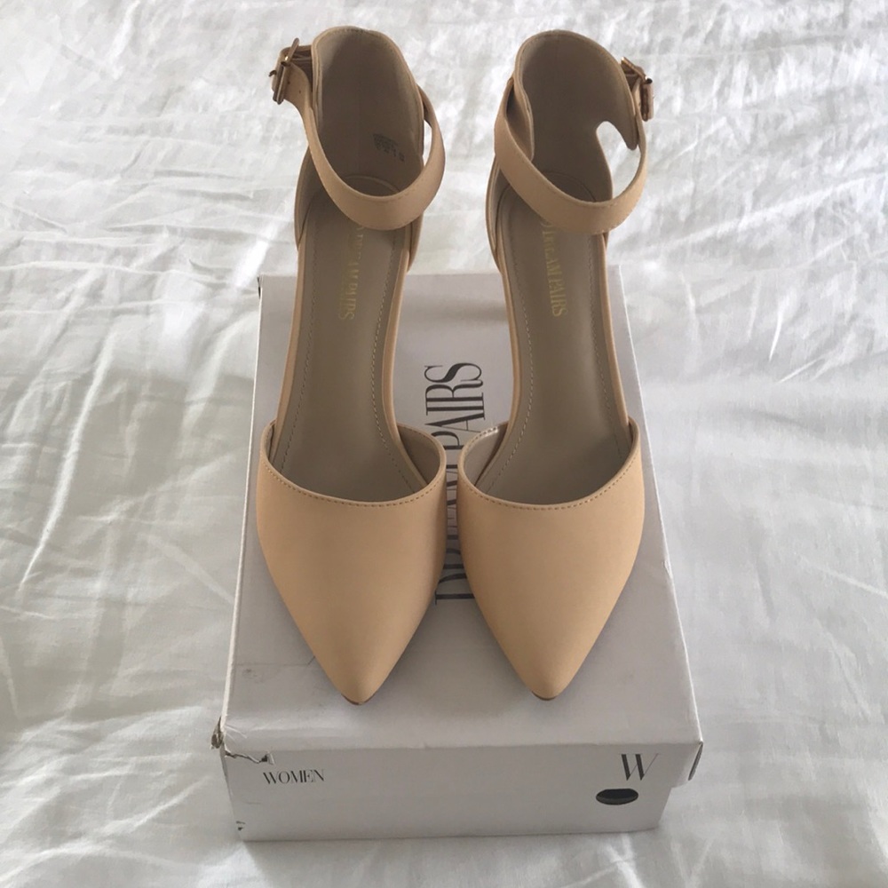 Dream Pairs Lowpointed Heels